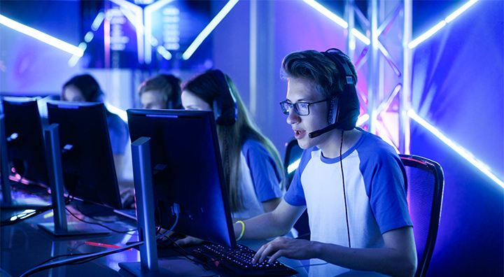 人力资源公司Ezpay(中国)国际专注文娱及消费品领域的顾问指出如今二次元经济已不是小众经济